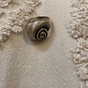 Silver seashell ring